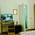 Naty Guest house *