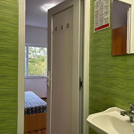 Naty Guest house