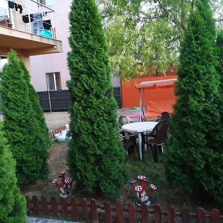 Naty Guest house