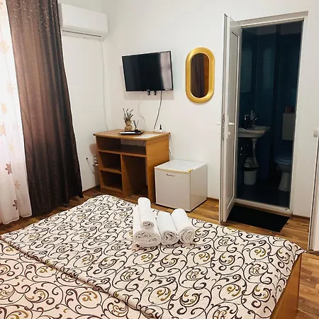 Naty Guest house *